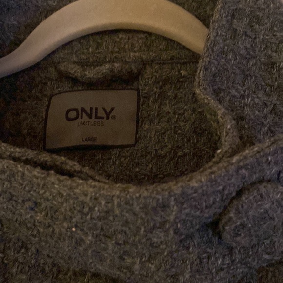 Jacket - Picture 2 of 6